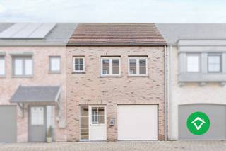 Deze recente, energiezuinige woning (bouwjaar 2018) is gelegen in Zevekote, een rustige deelgemeente van Gistel. U woont hier vlakbij het centrum,...