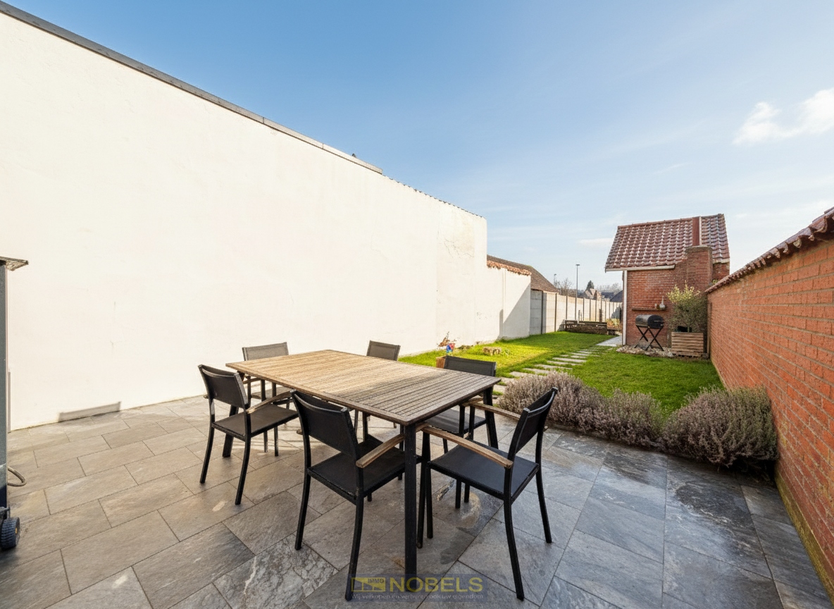 Te koop, instapklare gezinswoning met 5 slaapkamers in het centrum van Brakel! - foto 3