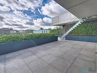 E-mail: dries.v@weinvest.be TEL: 0471 682 737We Invest biedt u exclusief dit prachtige, moderne appartement van 70 m² aan, gelegen op de 2e...