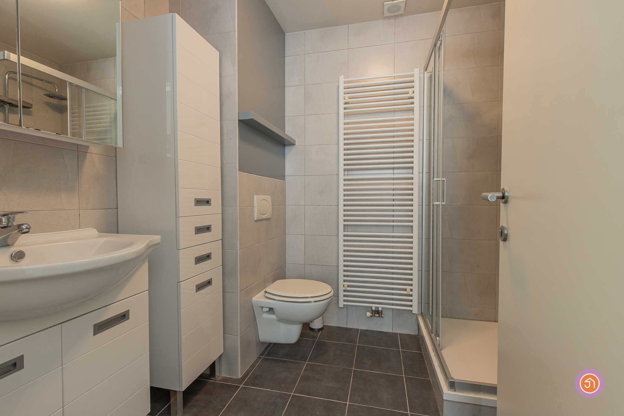 Gerenoveerd appartement op centrale locatie - foto 5