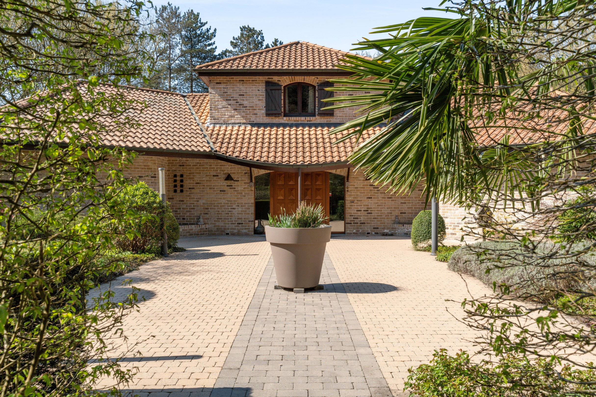 Spaanse villa op 8.670 m² in Schoten - foto 2