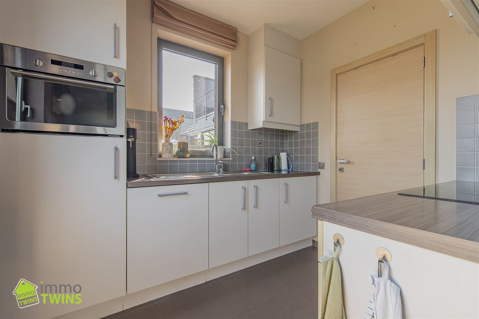 Instapklaar appartement met terras te Moerzeke - foto 3