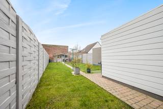 Ben je op zoek naar een ruime woning met 5 slaapkamer in het centrum van Beveren? Lees dan zeker verder!Deze woning is uitstekend gelegen midden in...