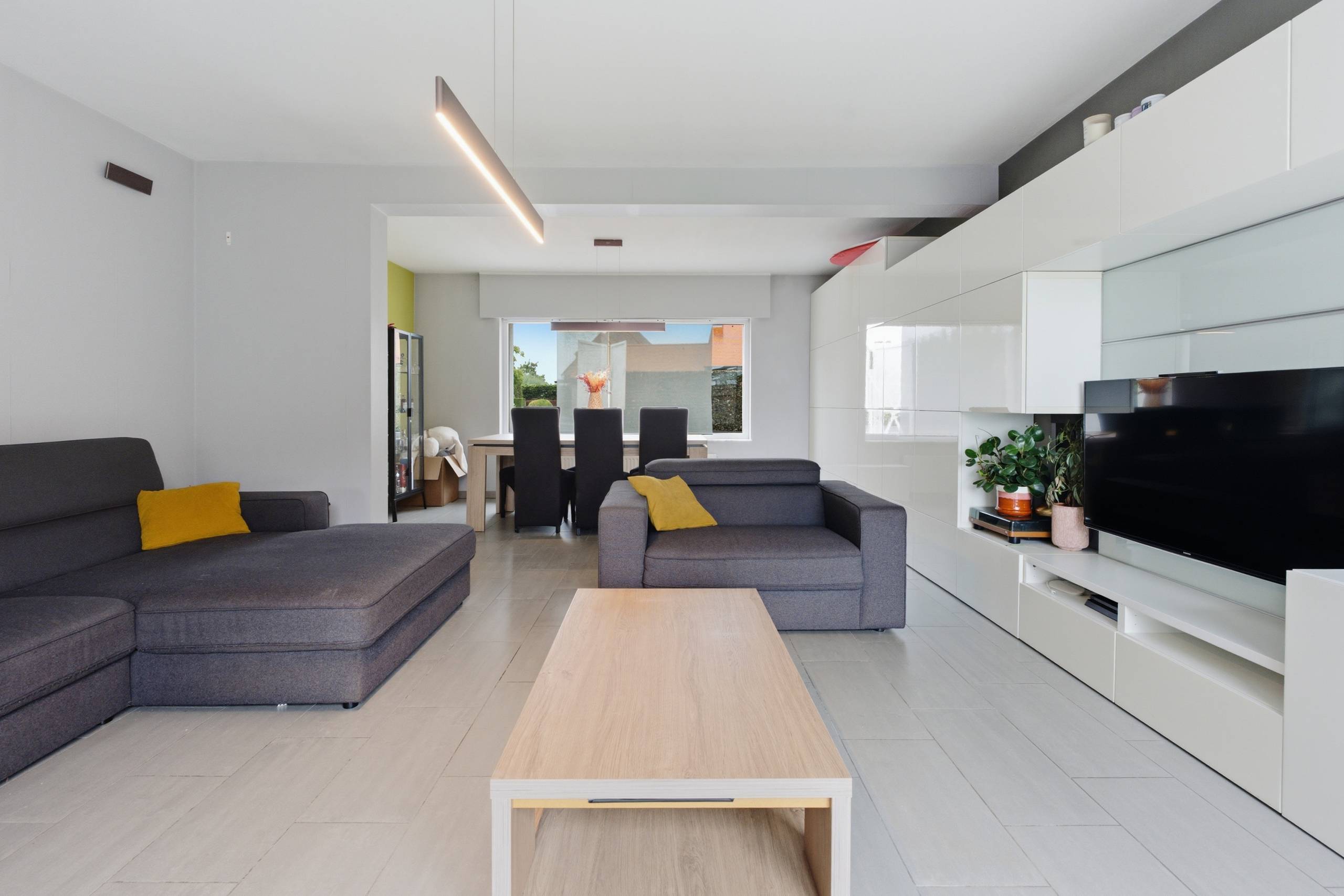INSTAPKLARE HALFOPEN WONING MET ZONNIGE TUIN IN HOOGLEDE - foto 4
