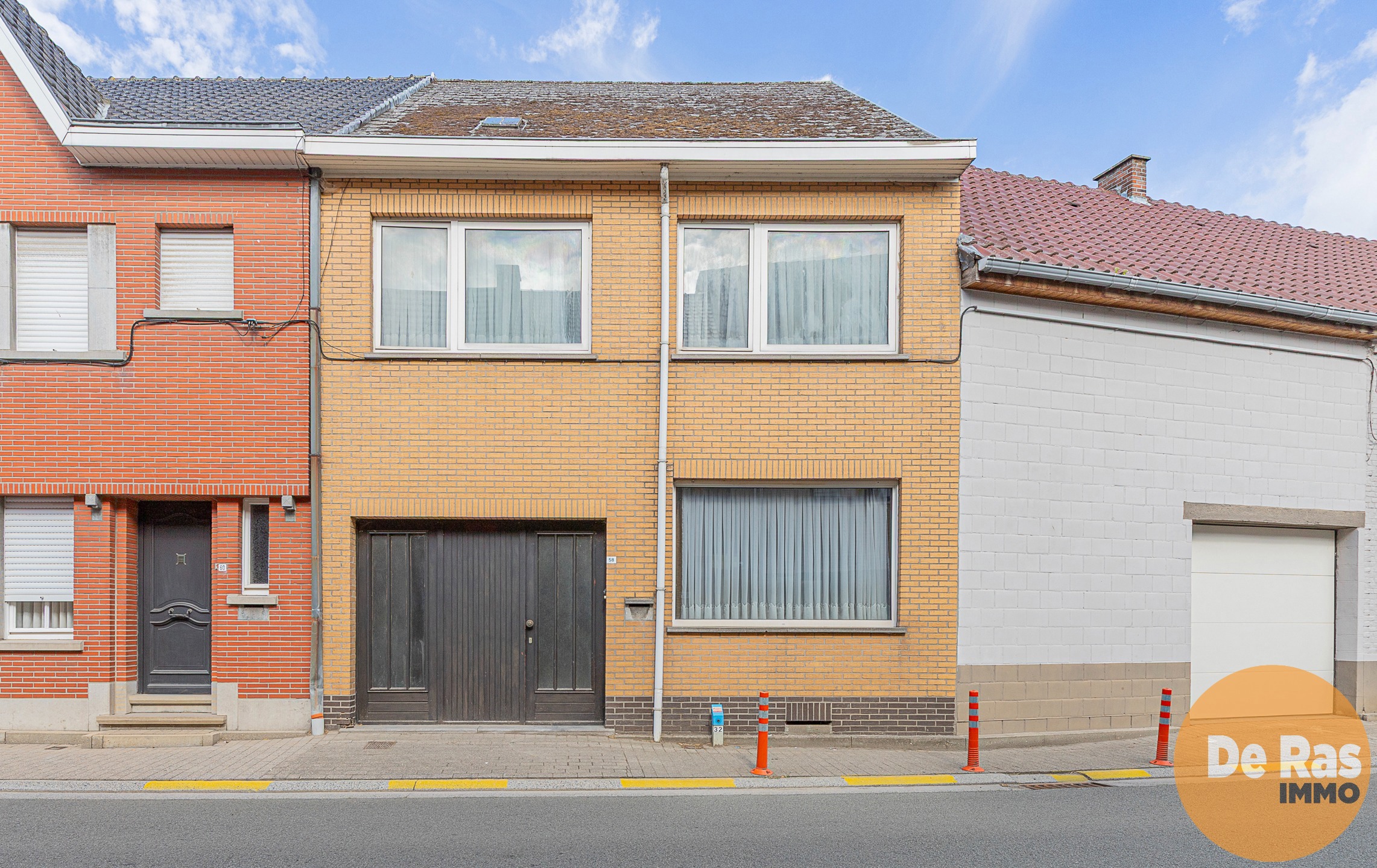 HERZELE - Stevige eengezinswoning op 200m van de markt - foto 1