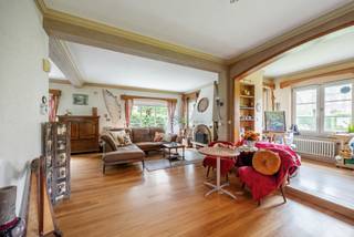 In een rustige doodlopende straat langs de Brusselsesteenweg 285 in Mechelen bevindt zich deze karaktervolle villa op een prachtig perceel van...