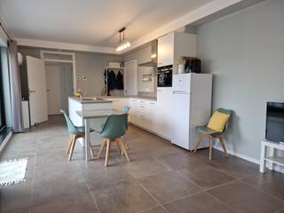 Bent u op zoek naar een unieke woonervaring net buiten het centrum van Aalst?Dit instapklaar en hedendaags 1-slaapkamerappartement met terras biedt...