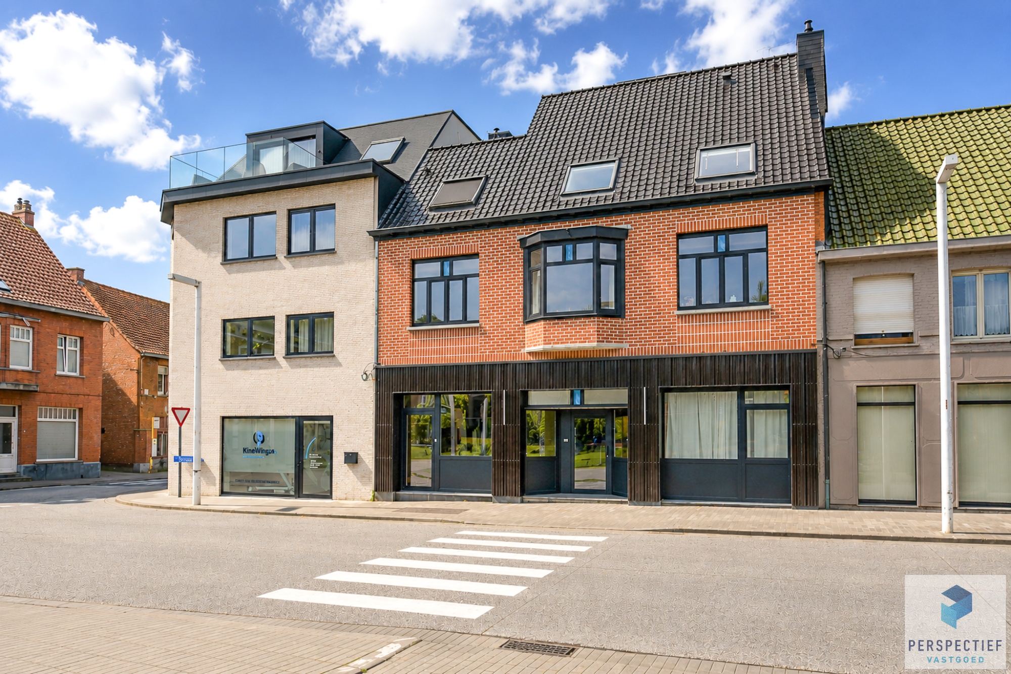 GELIJKVLOERS NIEUWBOUWAPPARTEMENT met STADSTUIN en BUITENBERGING - foto 1