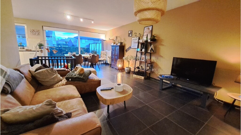 Modern appartement met Terras + Autostandplaats te huur in Brugge - photo 4