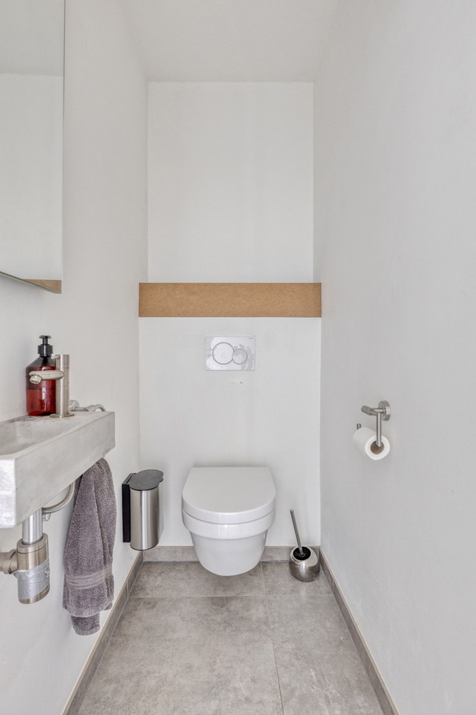 Instapklare halfopen bebouwing met 2 slaapkamers en tuin - foto 4