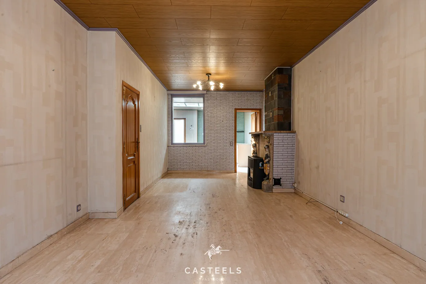 Maison familiale à rénover avec 4 chambres, jardin ensoleillé et emplacement de choix à Sint-Amandsberg - photo 4