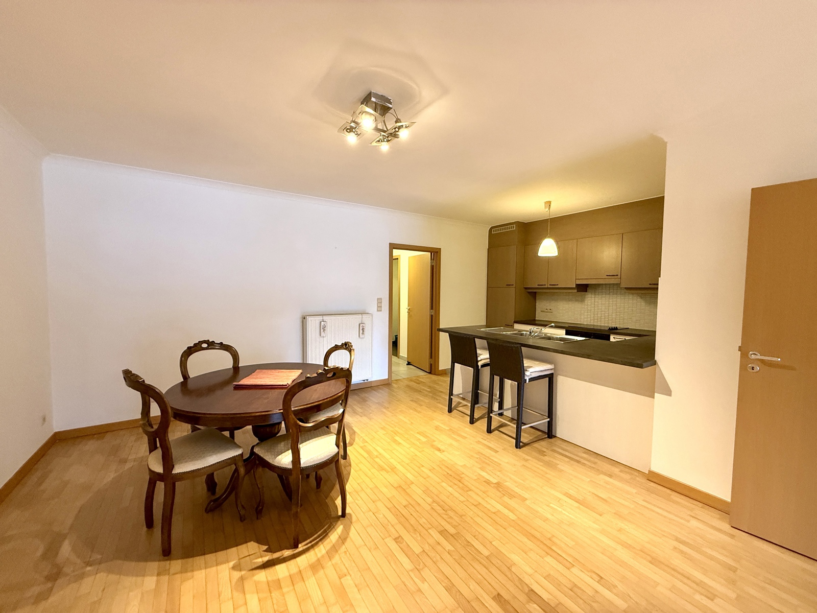 Aangenaam app. 94m² + terras te Berchem - foto 5