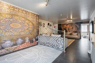 Zeer centraal gelegen appartement aan de Antwerpsestraat, nabij het kruispunt met de 's Herenbaan.  Het bevindt zich op wandelafstand van...