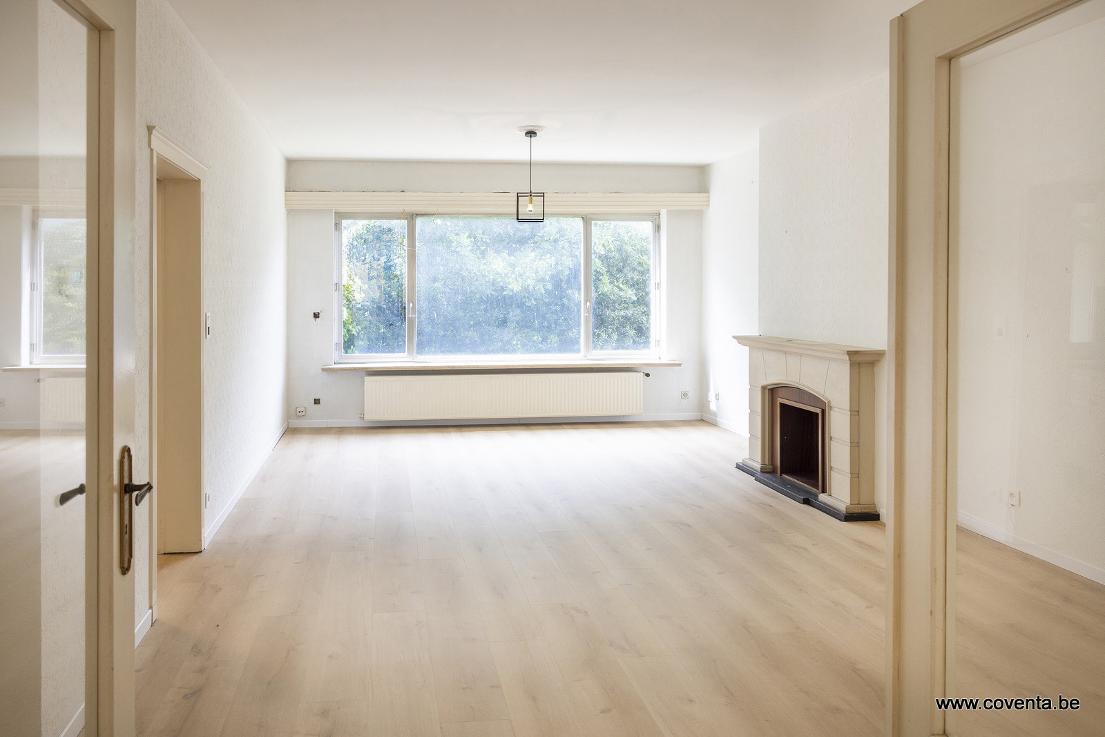 Instapklaar 2-slaapkamer appartement in het centrum van Deerlijk - foto 3