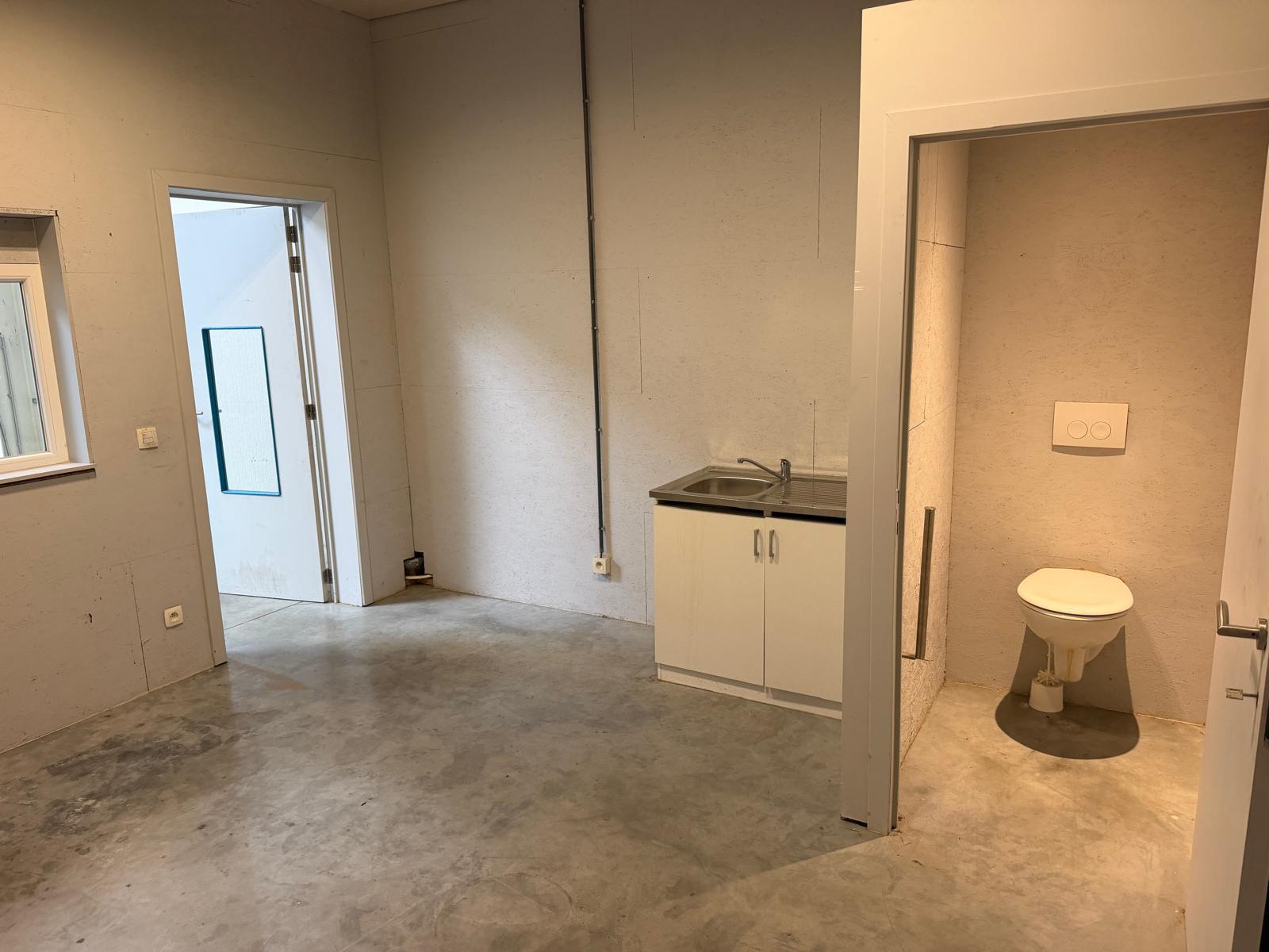 Kmo-unit in Genk, volledig uitgerust - foto 5