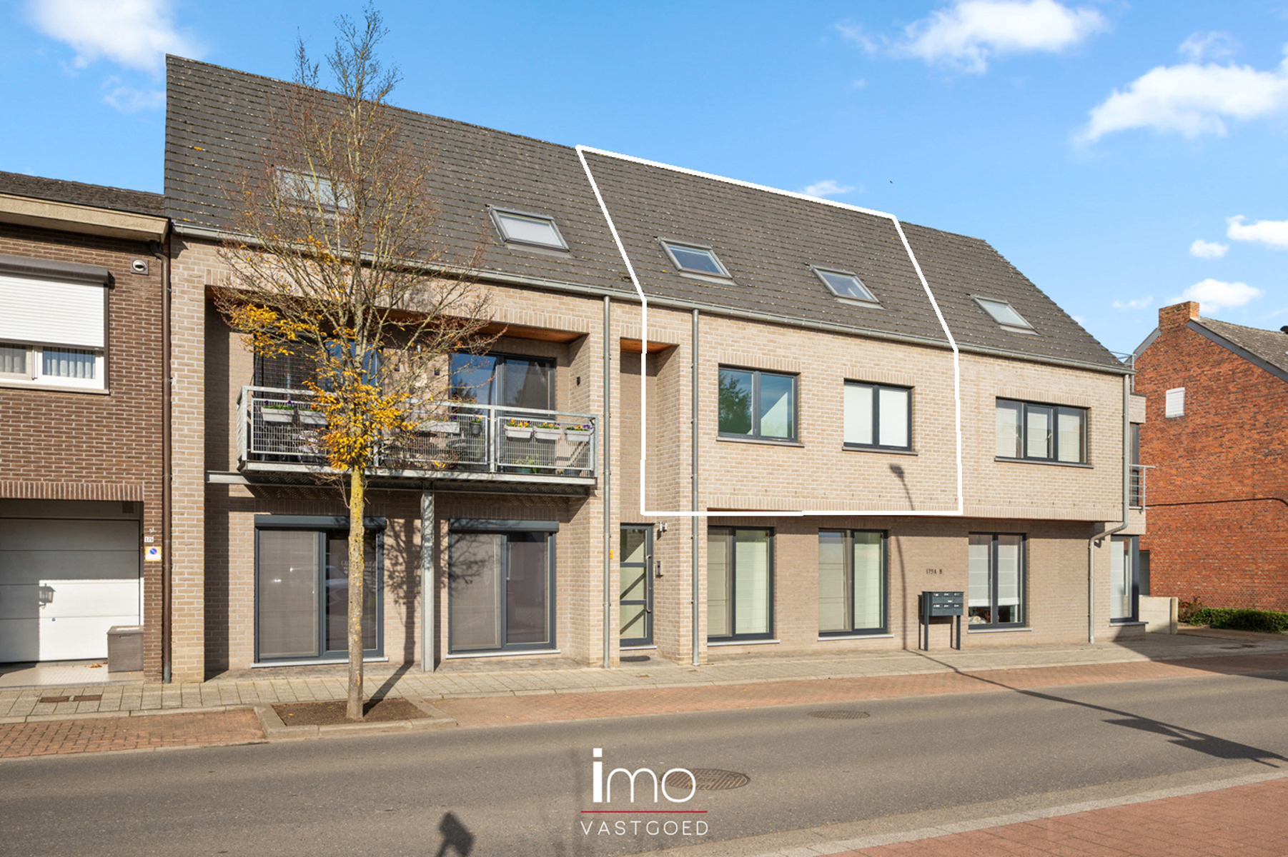 Ruim appartement met 4 slaapkamers. - foto 1