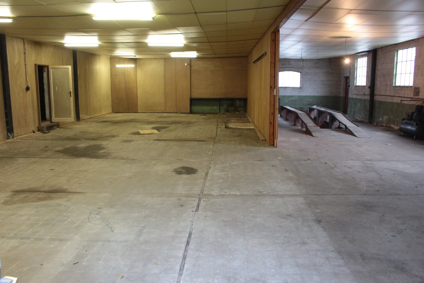 Commercial à louer à Ardooie - photo 2