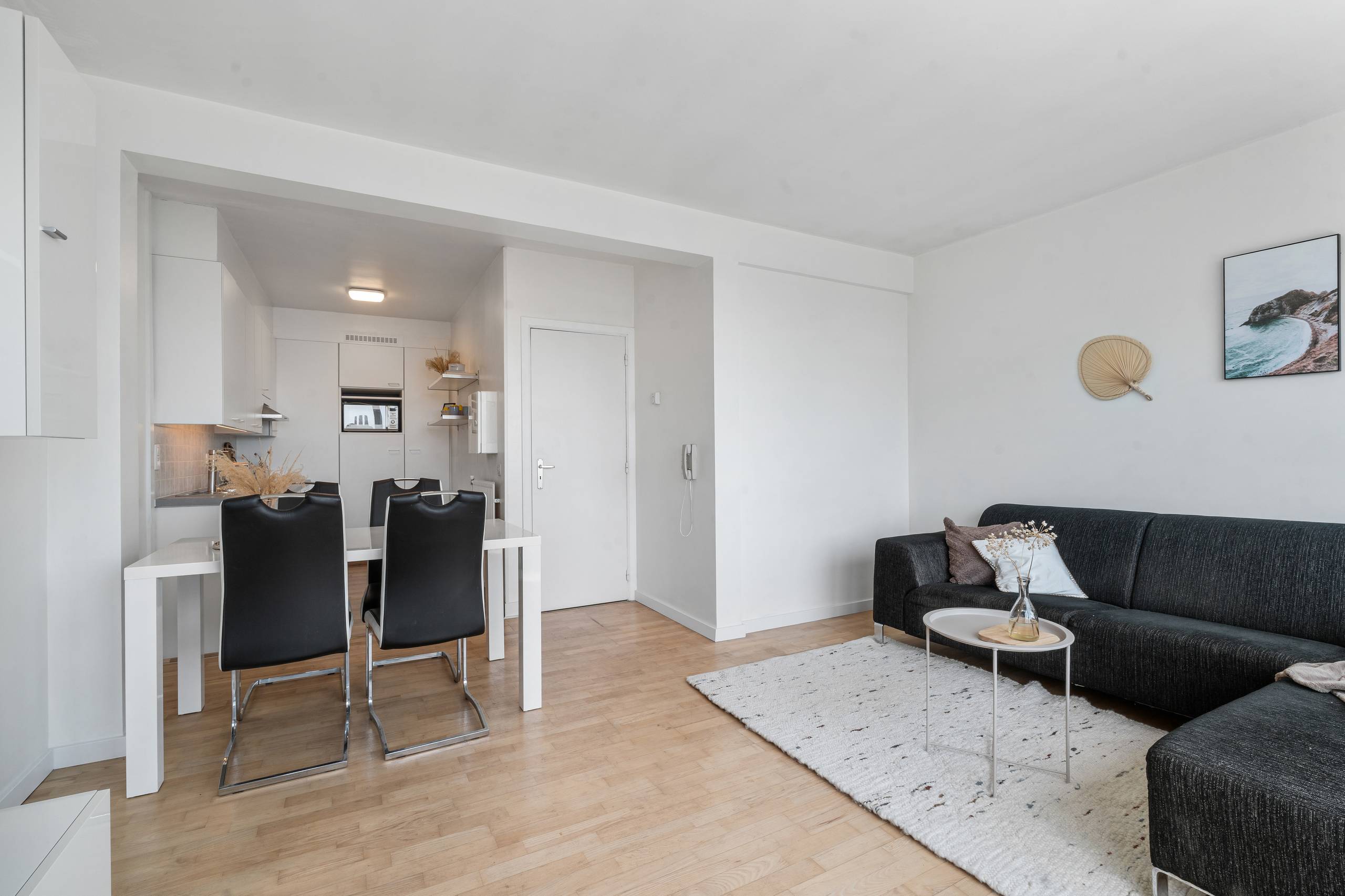 Lichtrijk 2-slaapkamer appartement te koop in Oostende - foto 4
