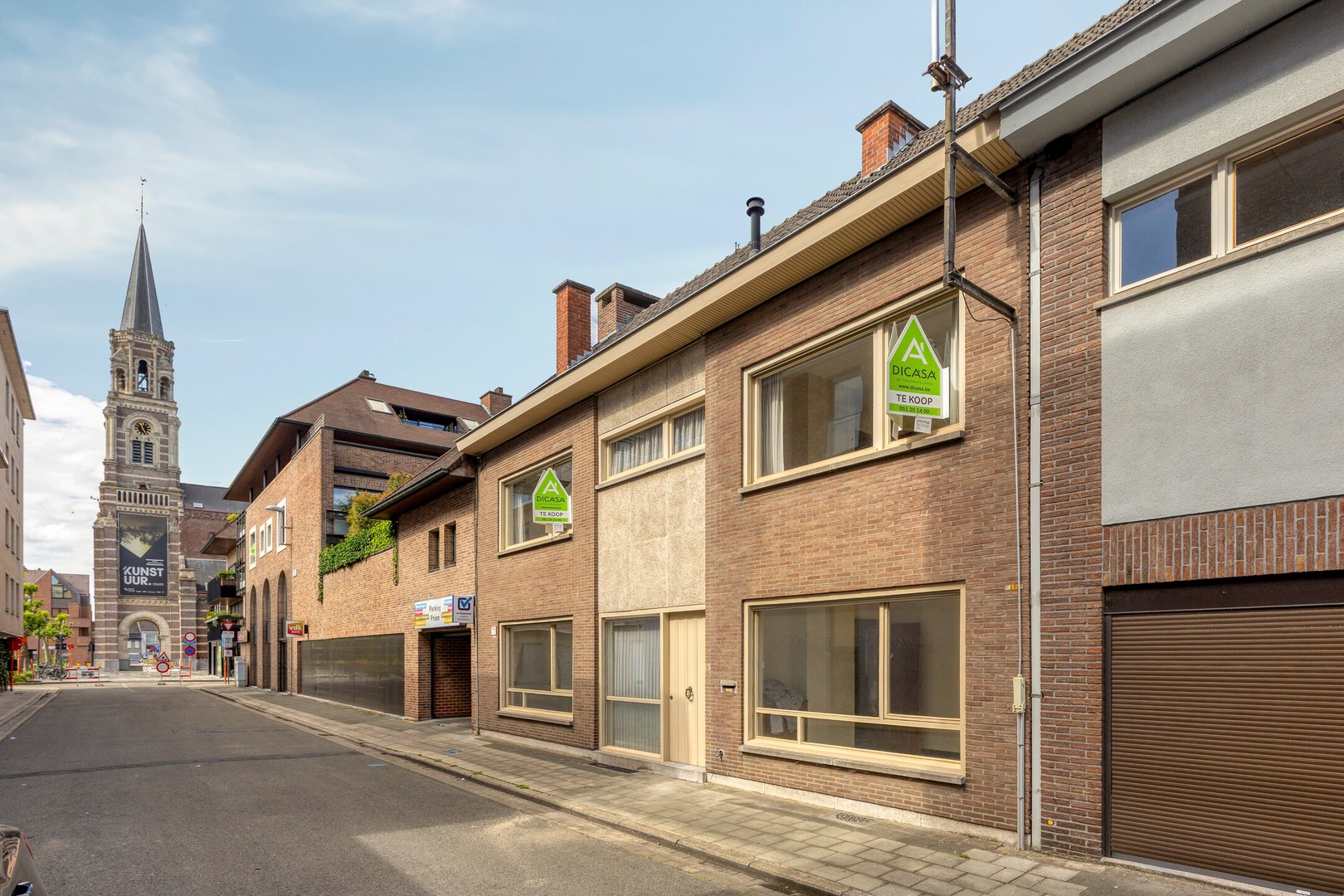 House for sale in Roeselare with 4 bedrooms - photo 1