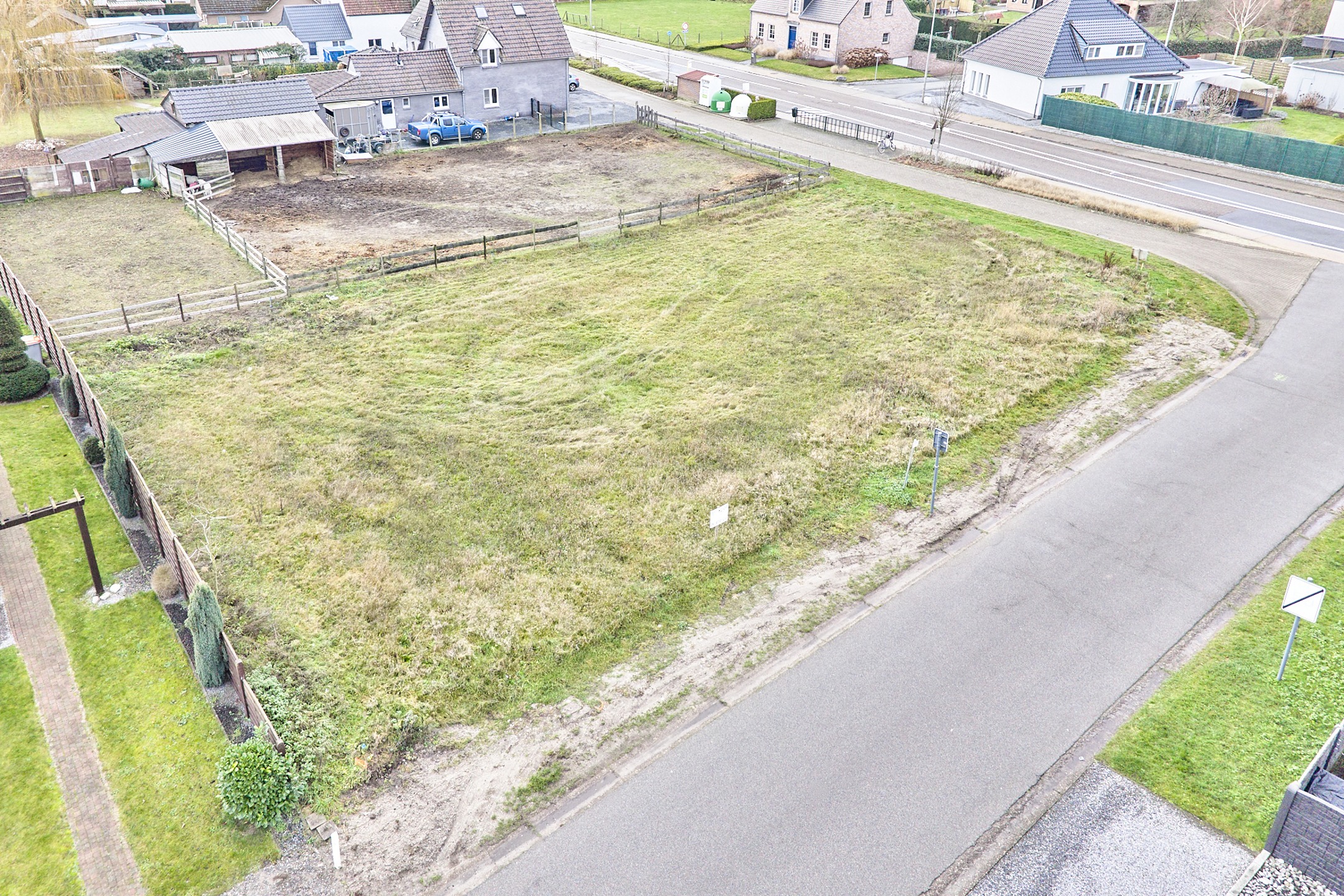 BOUWGROND VOOR OPEN BEBOUWING OP EEN PERCEEL VAN 4a36ca. - foto 2