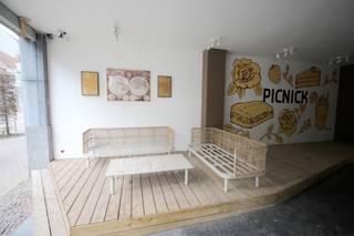 Handelspand was ingericht als ijsjessalon en erna als ontbijt/broodjeszaak. Gelegen in de commerciële Tolpoortstraat. Het pand heeft heel wat...