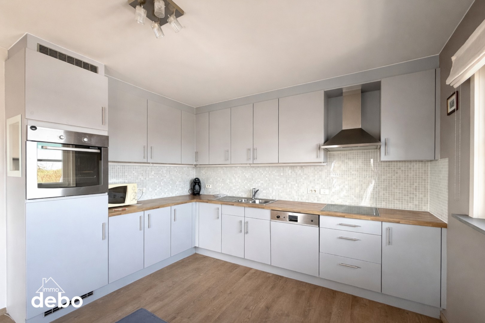 Ruim lichtrijk appartement met overdekte staanplaats, met meerdere terrassen, open keuken, slaapkamers, zolder, badkamer - photo 4