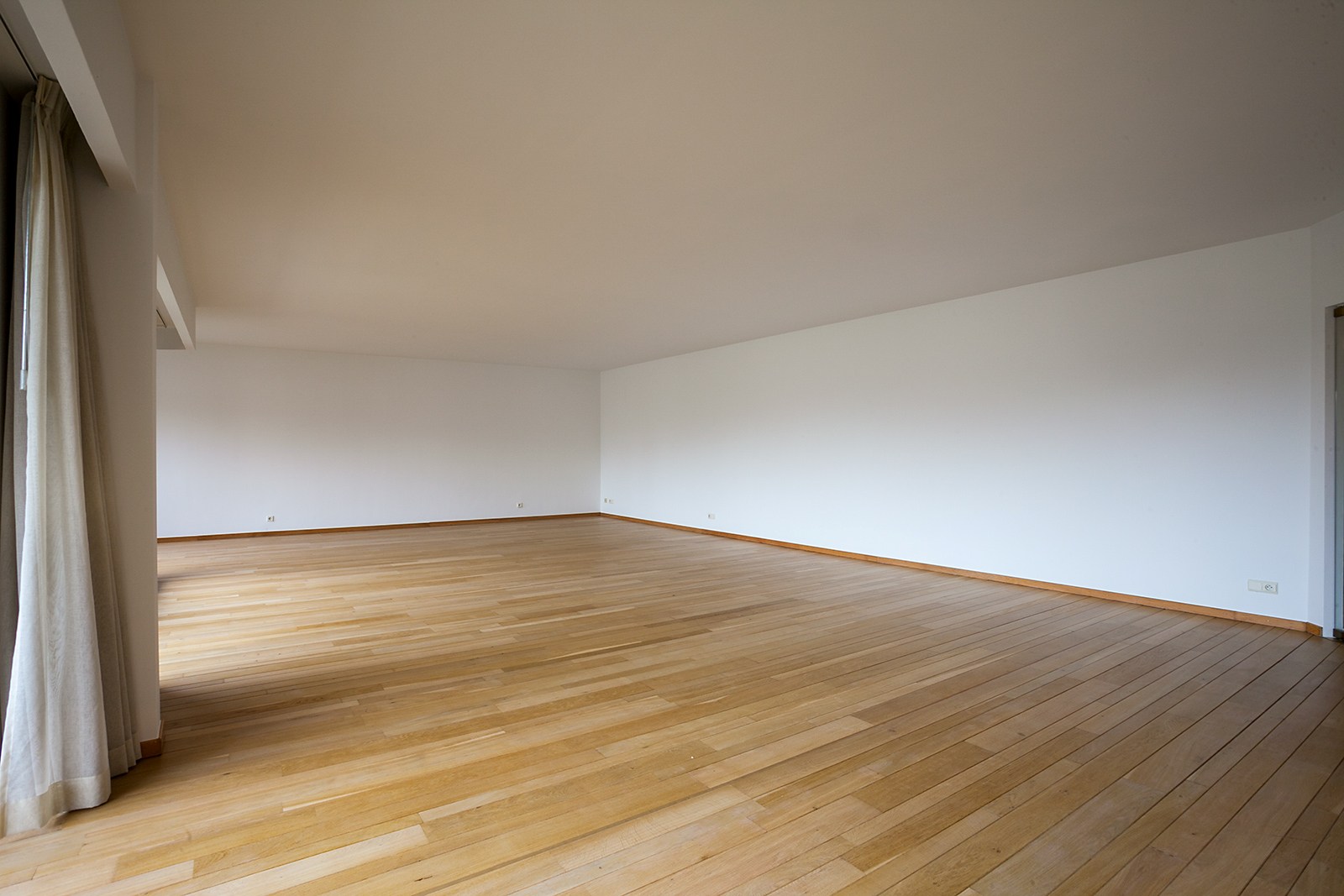 Ruim appartement met terras - foto 4