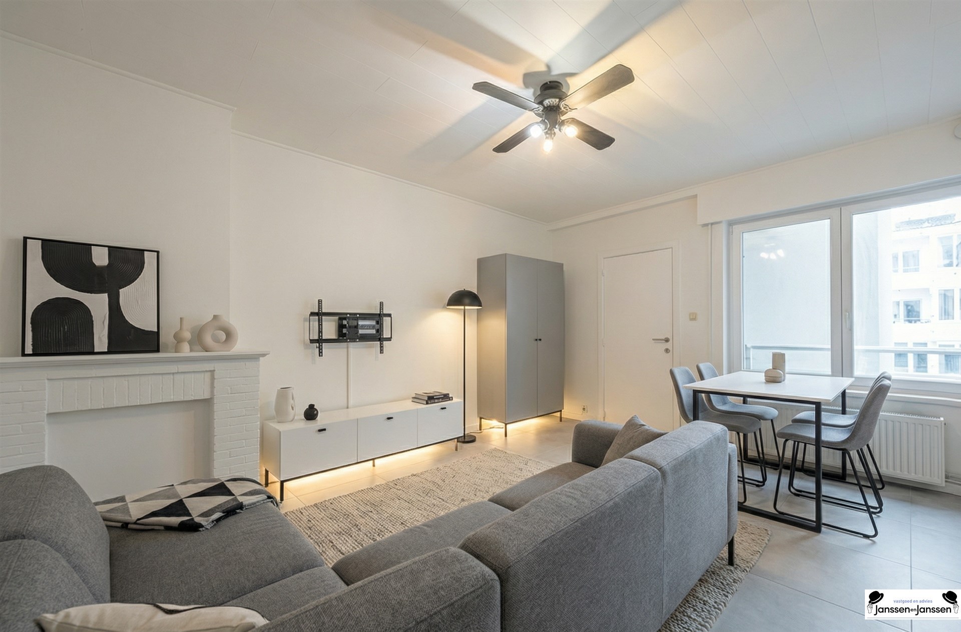 Spacious Turnkey Apartment on the Seafront - photo 3