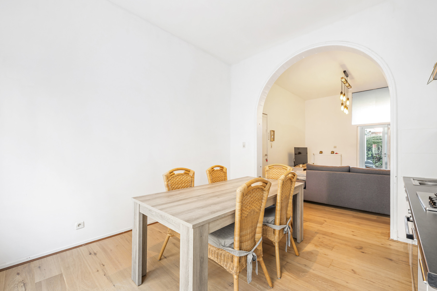 Verhuurde opbrengsteigendom met 4 appartementen - foto 4