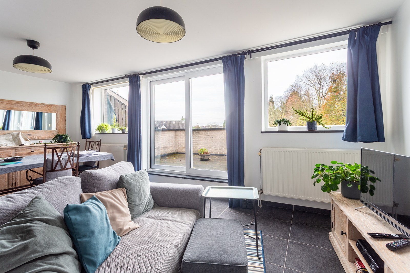 Rustig wonen met zicht op groen: goed onderhouden appartement met groot terras - foto 1