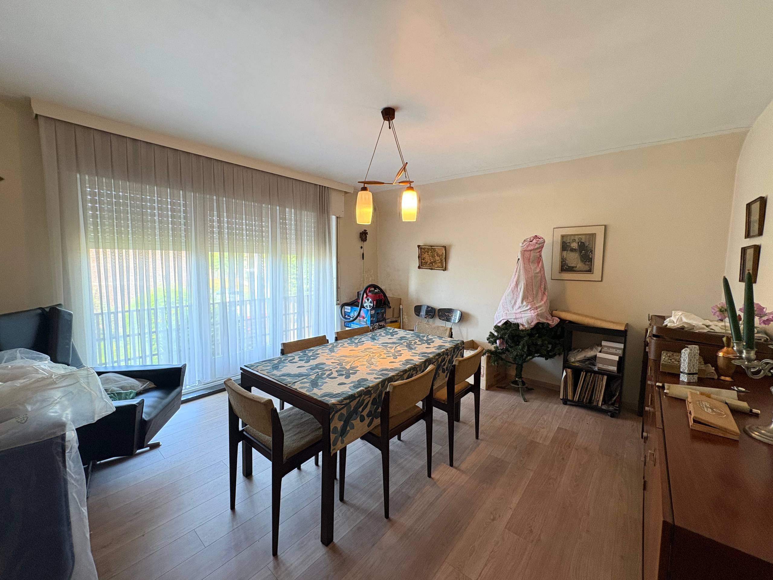 Ruime halfopen gezinswoning met garage en 4 slpk. - foto 5