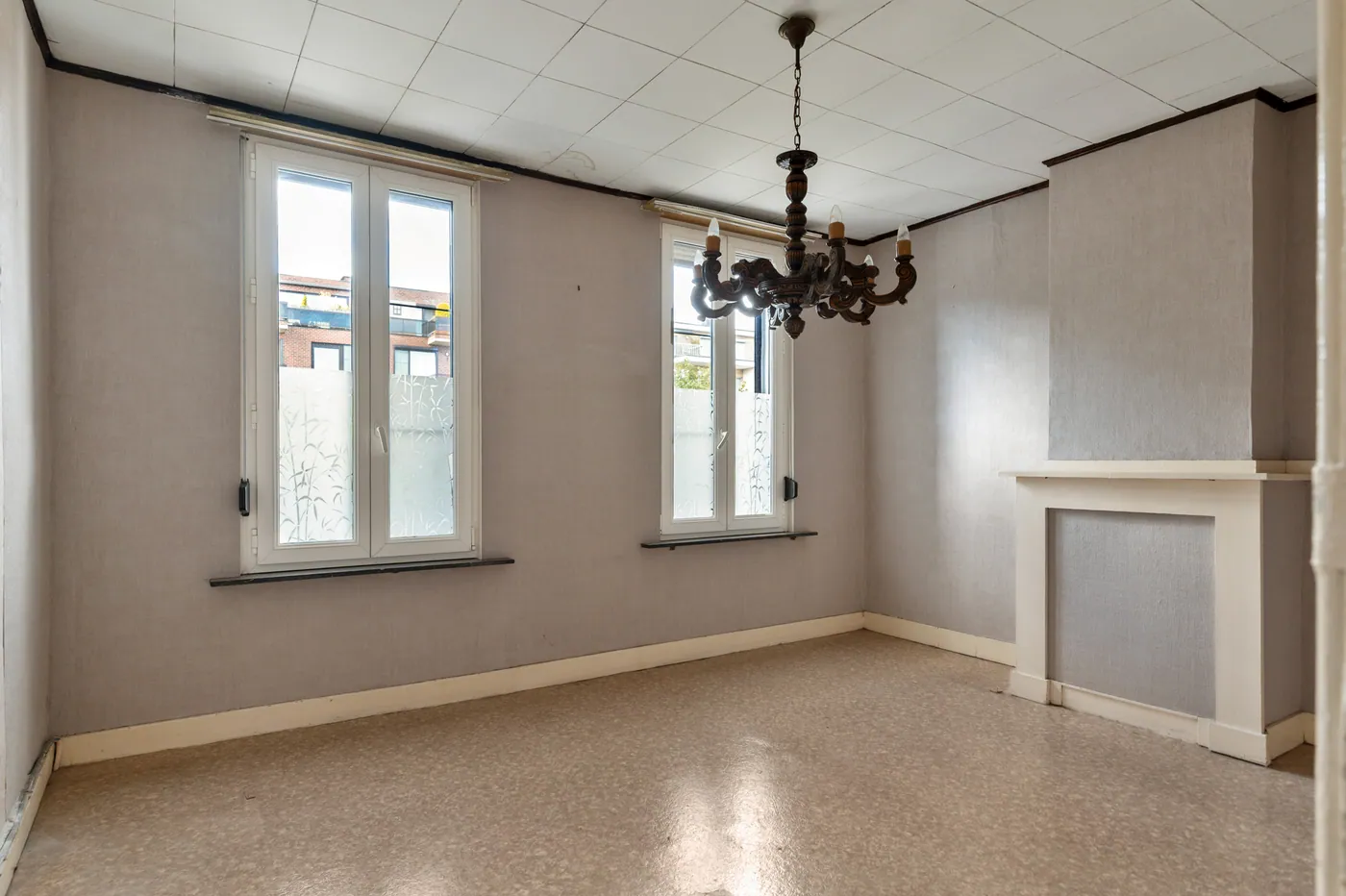 Volledig te renoveren woning met tuin en inpandige garage - foto 5