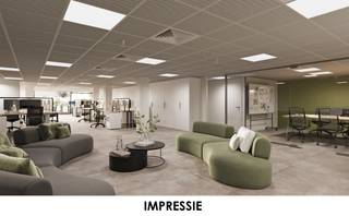 Huurprijs: € 2 000/ maand<br />Beschikbaar: onmiddellijk <br /><br /><strong>Commerciële ruimte / Kantoorruimte van ca. 223m² oppervlakte met private parkeermogelijkheden (2 garageboxen + 2 carports). Het handelspand is gelegen in het centrum van Turnhout en heeft een zeer goede bereikbaarheid via de Otterstraat.<br /><br /></strong>Deze commerciële ruimte / kantoorruimte is gelegen in het centrum van Turnhout en heeft een oppervlakte van ongeveer 223m². Het pand beschikt over private parkeermogelijkheden, waaronder 2 garageboxen en 2 carports. Dit maakt het zeer geschikt voor bedrijven die behoefte hebben aan parkeerruimte voor hun medewerkers en/of klanten.<br /><br />Het pand heeft een zeer goede bereikbaarheid via de Otterstraat. De etalage van het pand heeft een breedte van 13 meter, waardoor het pand veel zichtbaarheid heeft en ideaal is voor bedrijven die zich willen presenteren aan het publiek. Het pand wordt casco opgeleverd, wat betekent dat het nog volledig naar eigen wens kan worden ingedeeld en afgewerkt. Er is voldoende bergruimte beschikbaar, wat handig is voor bedrijven die behoefte hebben aan opslagruimte voor bijvoorbeeld voorraad of archief.<br /><br />De centrale ligging in het centrum van Turnhout is een grote troef van dit pand. Hierdoor zijn diverse voorzieningen zoals winkels, restaurants, openbaar vervoer en andere bedrijven op loopafstand te bereiken. Het is een uitstekende locatie voor bedrijven die op zoek zijn naar een goed bereikbare commerciële ruimte of kantoorruimte met private parkeermogelijkheden en een centrale ligging.<br /><br />Bijzonderheden: <br />- Etalage met een breedte van 13m<br />- Casco opgeleverd<br />- Voldoende bergruimte <br />- Centrale ligging in het centrum van Turnhout