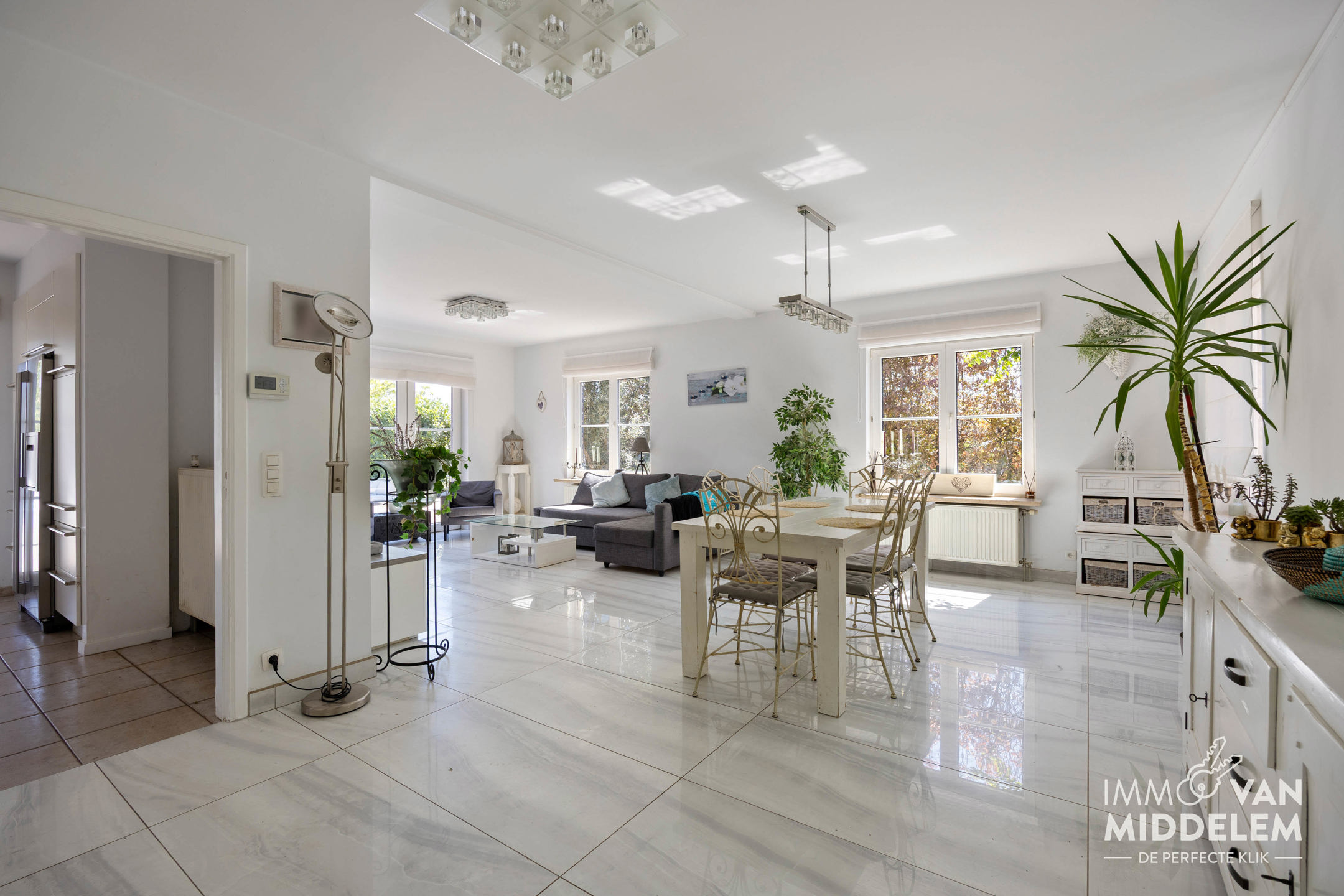 CHARMANTE VILLA MET ZWEMBAD EN VEELZIJDIG BIJGEBOUW - foto 4