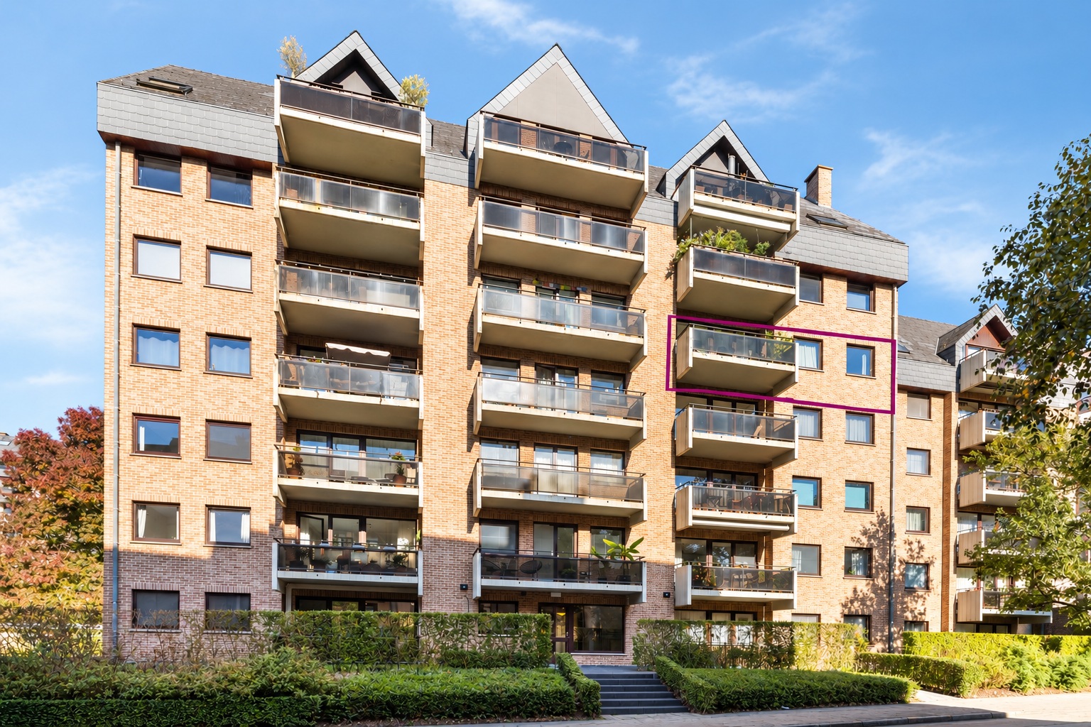 2-slaapkamerappartement, 93m², gesloten garage op toplocatie - foto 4