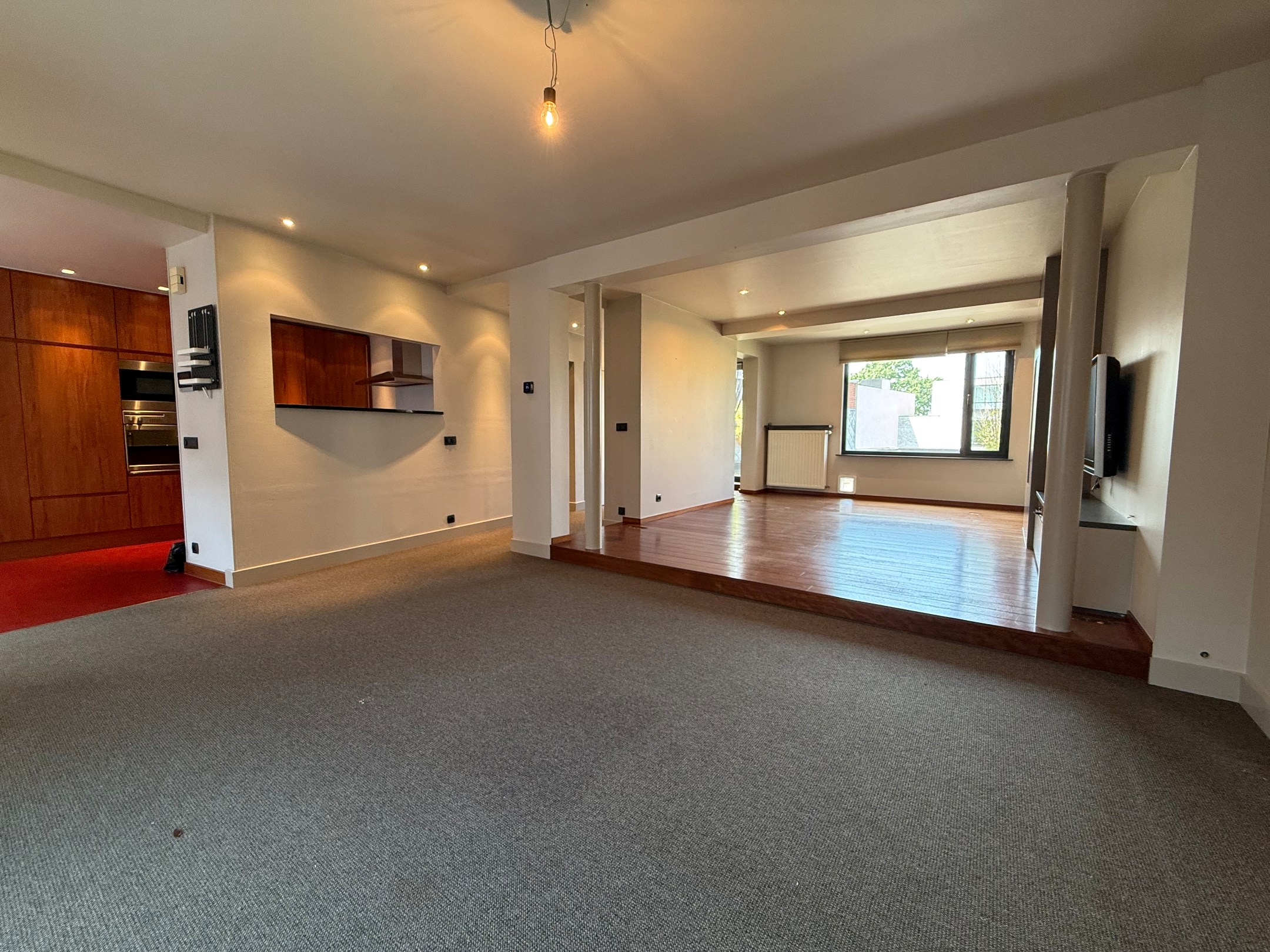 Ruim appartement in hartje Tielt met garagebox! - foto 4
