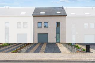 House for sale in Manage