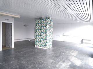 Vraag uw bezoek aan via info@optimusvastgoed.be!TE HUUR: Handelsruimte/kantoorruimte met een gunstige ligging te Beringen!Dit...