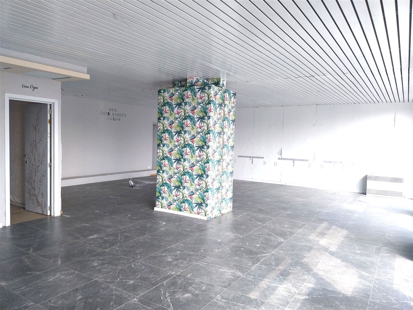 TE HUUR: Handelspand/kantoorruimte gelegen te Beringen! - foto 3