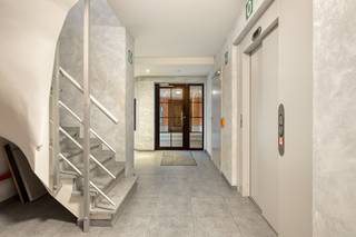 Cet appartement est parfaitement entretenu et prêt à emménager immédiatement. Il est équipé de toutes les techniques modernes, ce qui garantit...