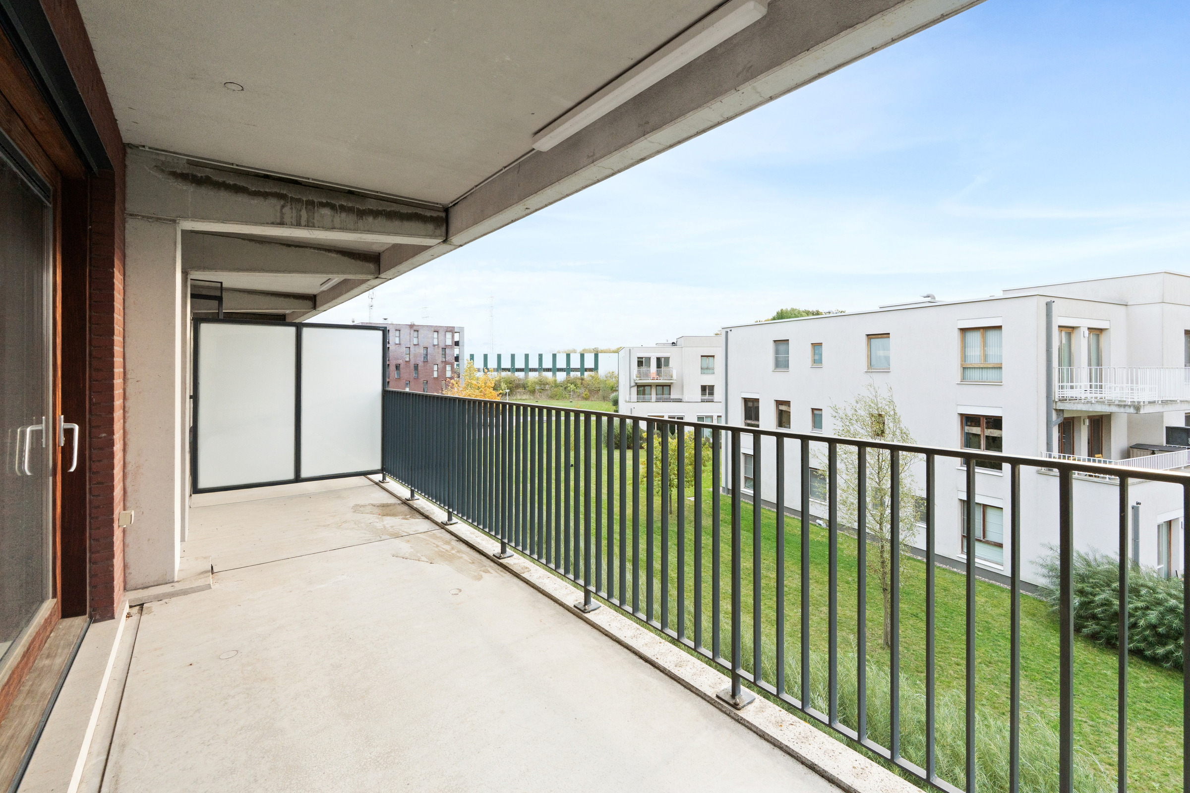 Ruim 2 slaapkamer appartement met terras in Vilvoorde - foto 4