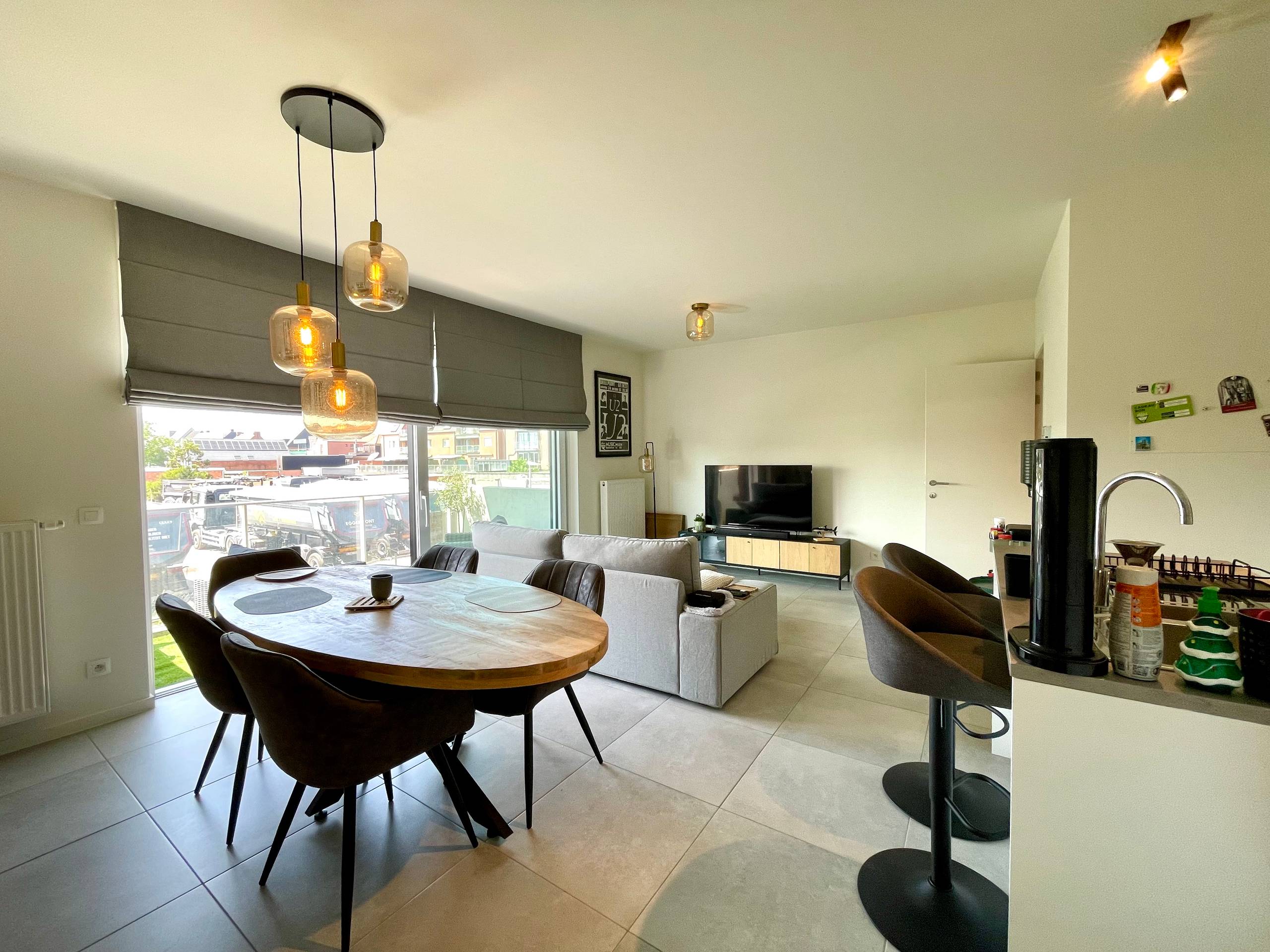 Aangenaam 1-slaapkamerappartement met terras en parking - foto 4