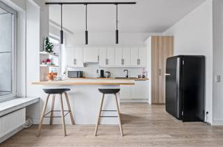 Sfeervol en volledig gerenoveerd appartement van ca. 65 m², gelegen in een centrale buurt op een korte fietsrit van de Meir en vlakbij het...