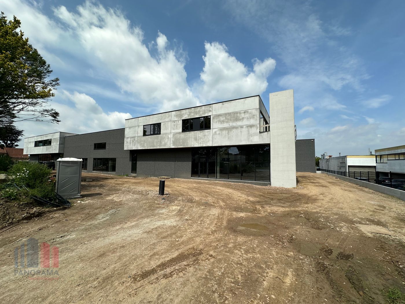 NOUVEAU DEVELOPPEMENT LE LONG LE Bd. DES ALLIES : 10 UNITES APD. 188 m² - photo 4