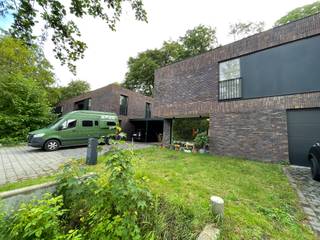 Instapklare moderne BEN-woning te huur ter hoogte van het Kollekasteel te Mariakerke in een heel rustige en mooie buurt. Scholen, winkels,...