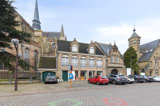 [[ DIT PAND NEEMT DEEL AAN DE ERA OPEN HUIZEN DAG OP 6/12 VAN 14:30 TOT 15:30 ]] ong&gt;Handelspand met woonst te koop in centrum Veurne Dit...