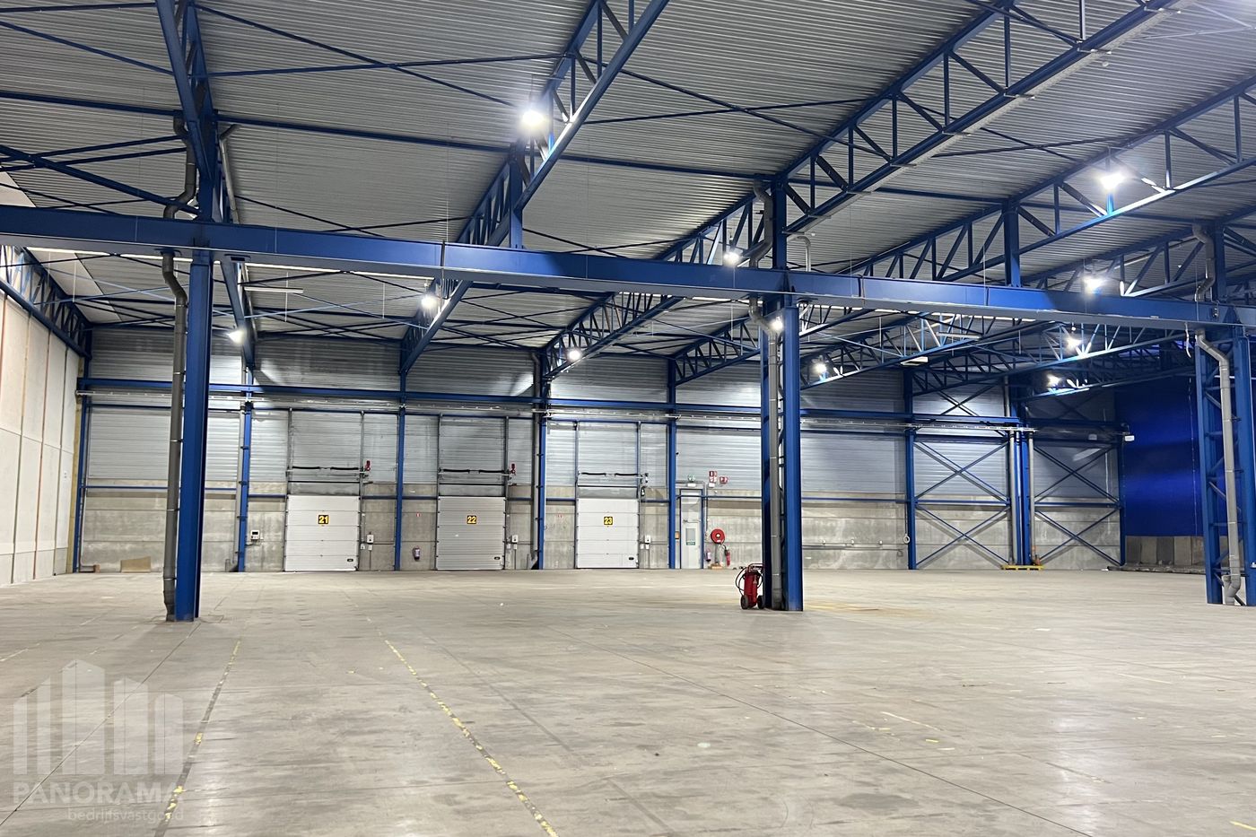 Strategisch gelegen bedrijfshal van 2.800 m² met aansluiting op E314, E313 en N76 - foto 4