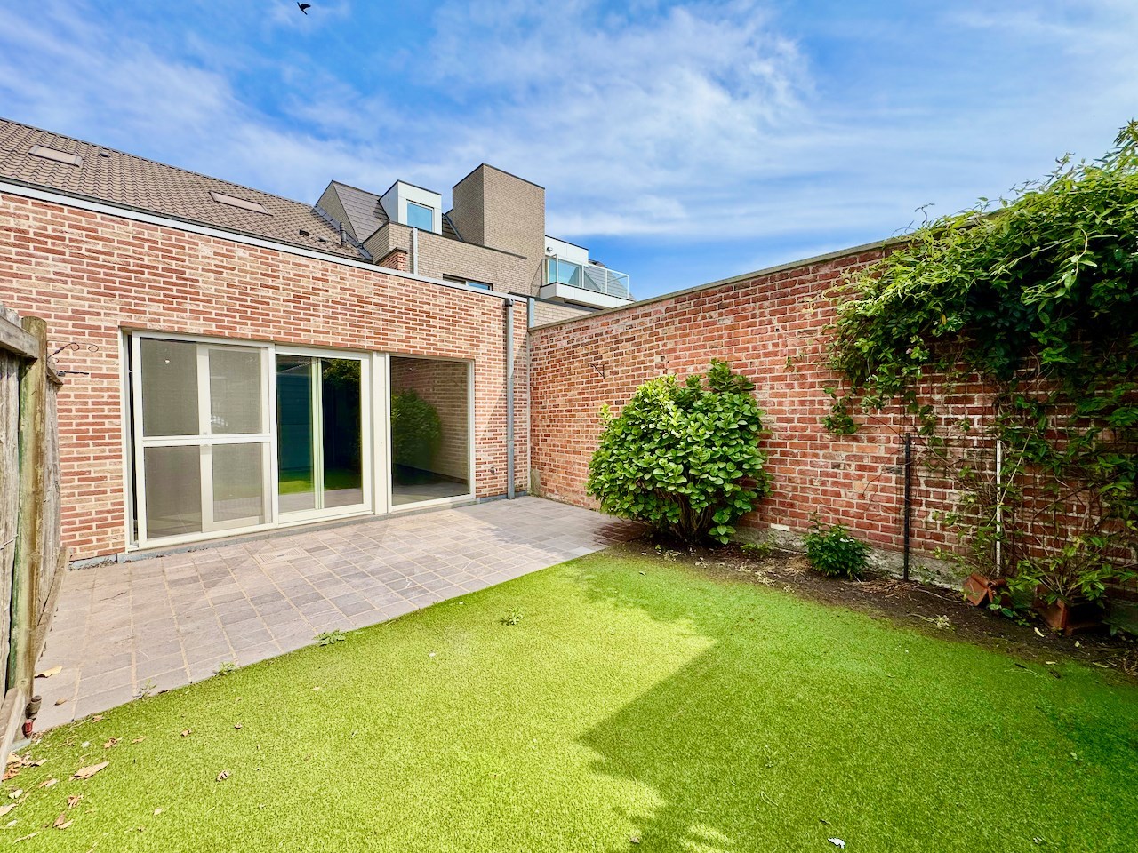 Gelijkvloersappartement met tuin en staanplaats te Ertvelde ! - foto 2