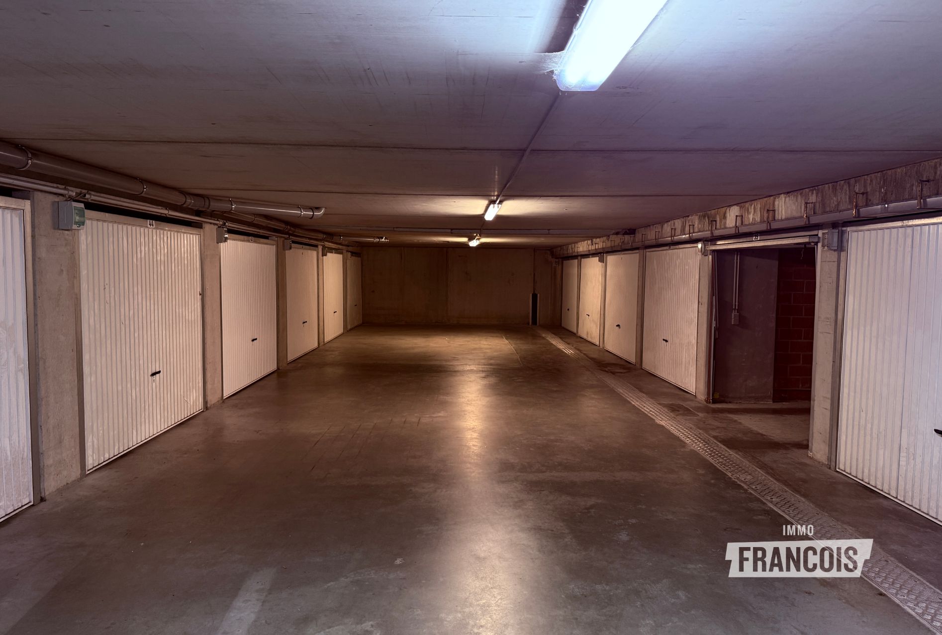 Ruime garagebox te koop in hartje Blankenberge - foto 4
