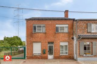 Ontdek deze halfopen te renoveren woning op een gunstig gelegen locatie in Londerzeel. De woning is gelegen op een perceel van 5,15 are en heeft...